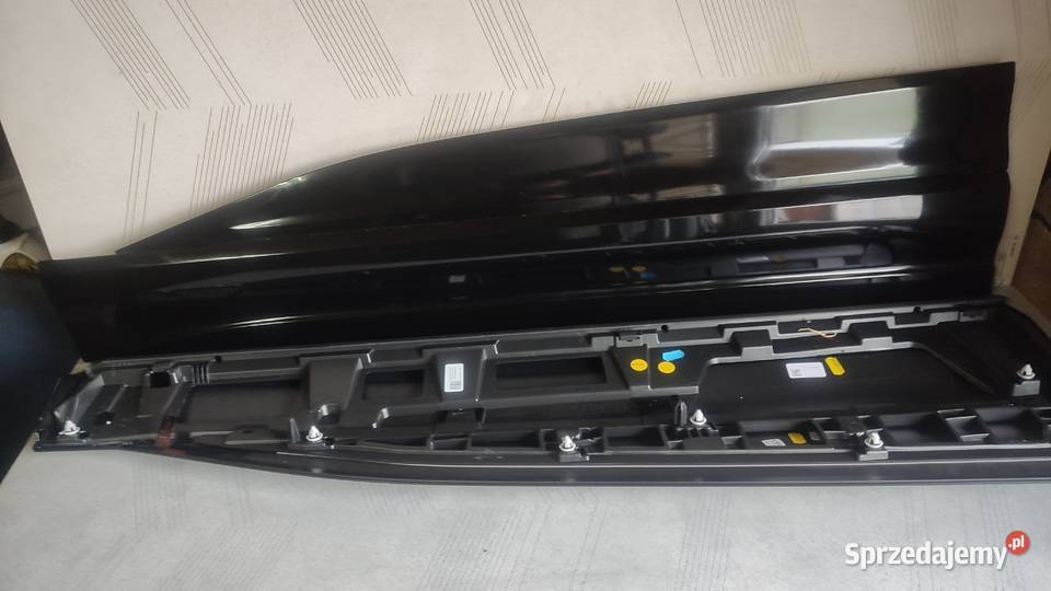 AUDI Q6 ETRON 85H NOWA LISTWA NAKŁADKA NA DRZWI osobowe Włoszczowa