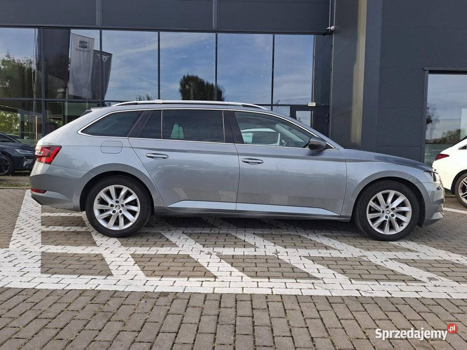 Skoda Superb 2016r SalonPL PodgrzFotele Samochody osobowe Kraków sprzedam