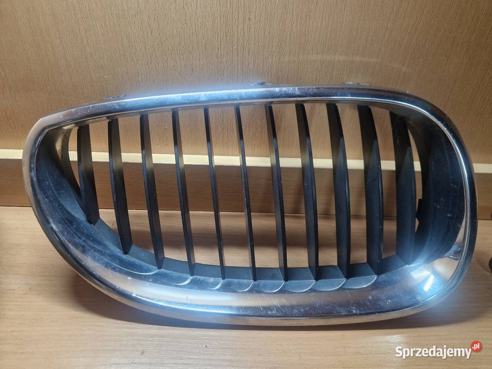 ATRAPA GRILA NERKI BMW E60 E61 7065702