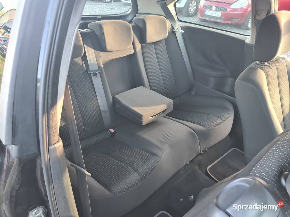 Renault Megane II Coupe 15d 82 Nie zgnita HAK Rok produkcji 2004 Bujaków