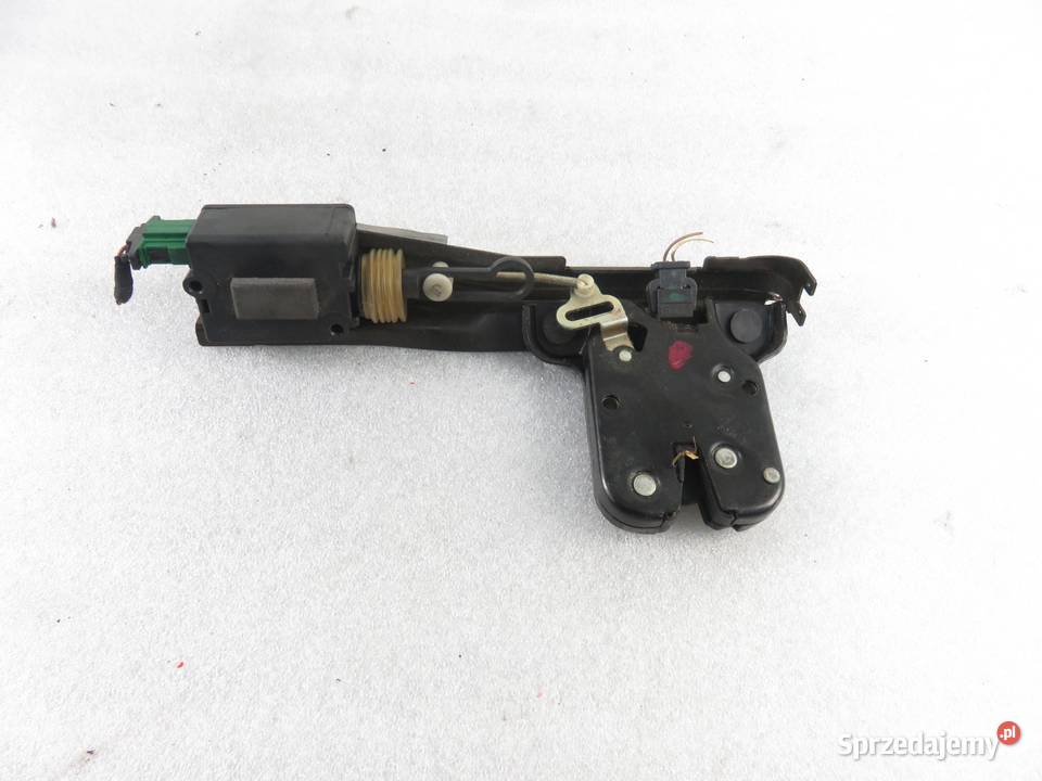 ZAMEK KLAPY AUDI TT 8N0827505A