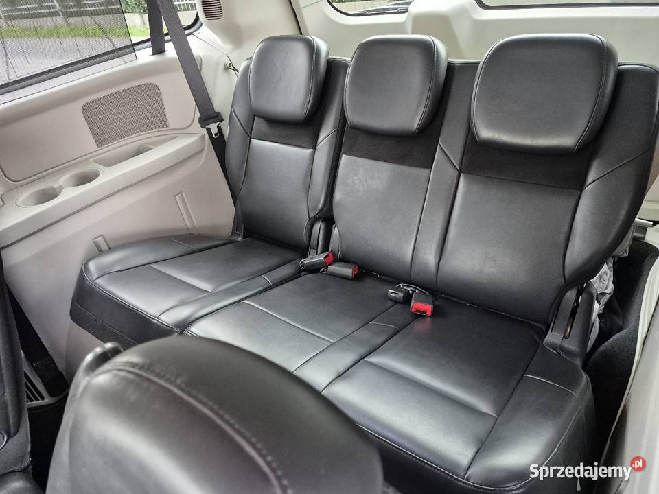 Chrysler Grand Voyager 28 CRD FULL DVD Rok produkcji 2010 podkarpackie