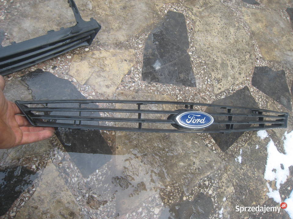 Grill atrapa chłodnicy wlot powietrza Ford Focus Kraków