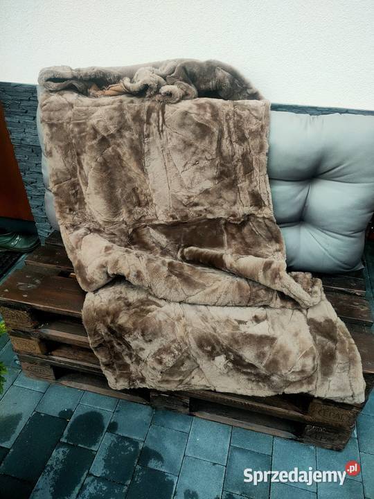 Narzuta ze skór owczych kolor brązowy 200155 Rozmiar 200x220 Zakopane