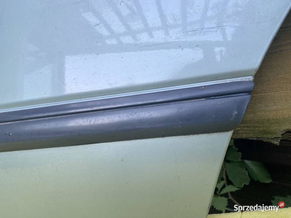 MercedesBenz E W124 Drzwi lewy tył Łagiewniki
