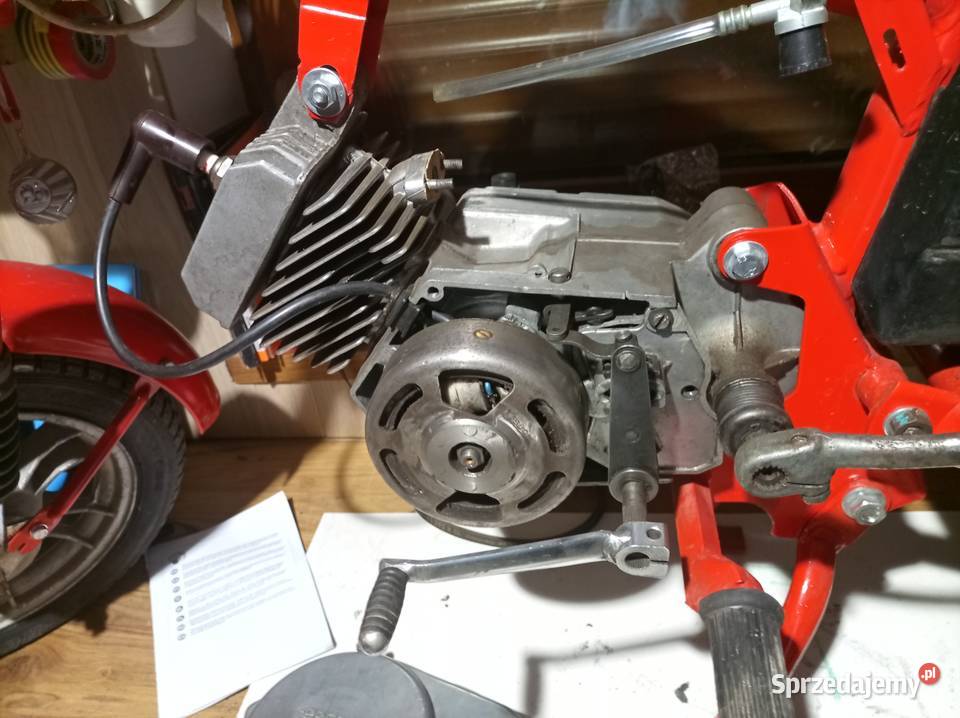 Motorynka 1984 r uszkodzony Pozostałe lubuskie Nowogród Bobrzański