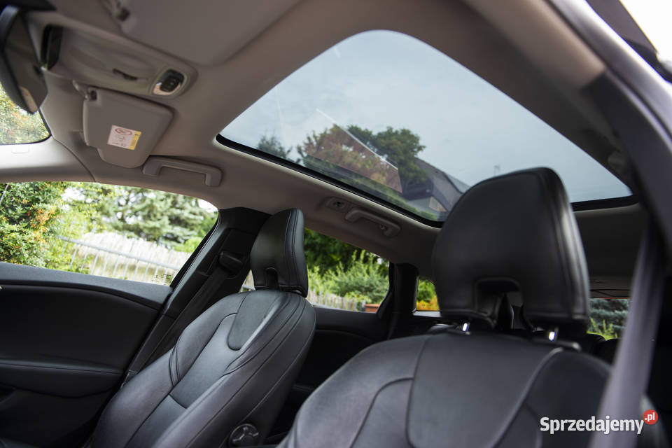 Volvo V40 D2 Webasto Radary Panorama Szczecin