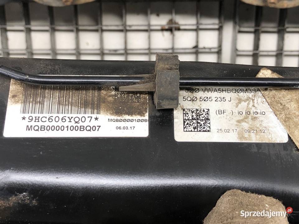 BELKA TYŁ VW TIGUAN SUV 5Q0505235J TYLNA Belki zawieszenia