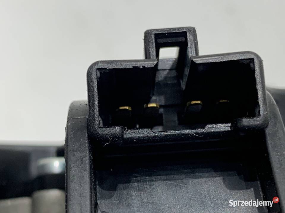 SILNIK WYCIERACZEK TYŁ KIA CARENS IV 98700A4000 sprzedam