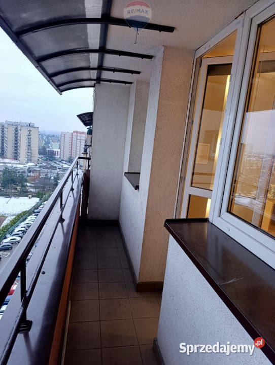 2 pokoje z balkonem 4151 m widok z 10 piętra Liczba pokoi 2 Będzin