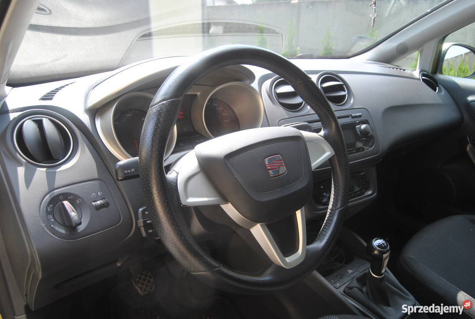 Seat Ibiza IV 14 TDI 80 gniazdo SD Ibiza wielkopolskie Ostrów Wielkopolski