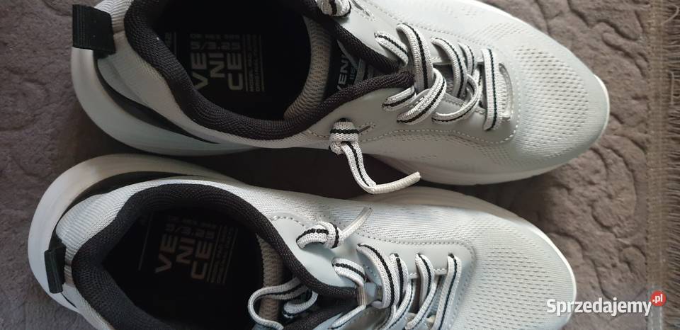 Buty sportowe rozmiar 42 Nowe inna