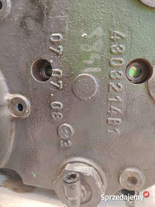 Obudowa filtra hydrauliki oleju CLAAS AXION 820 Pozostałe wielkopolskie Wilkowo