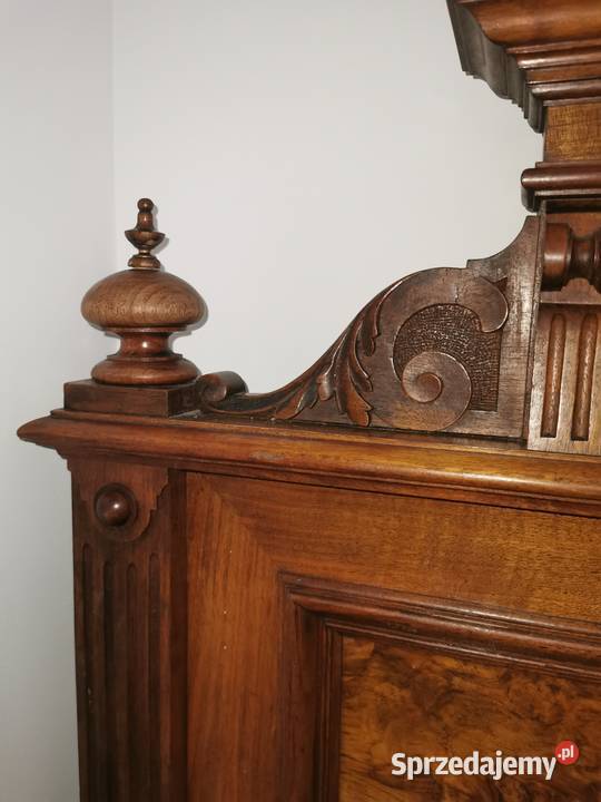 Łóżko ręcznie zdobione do negocjacji sprzedam