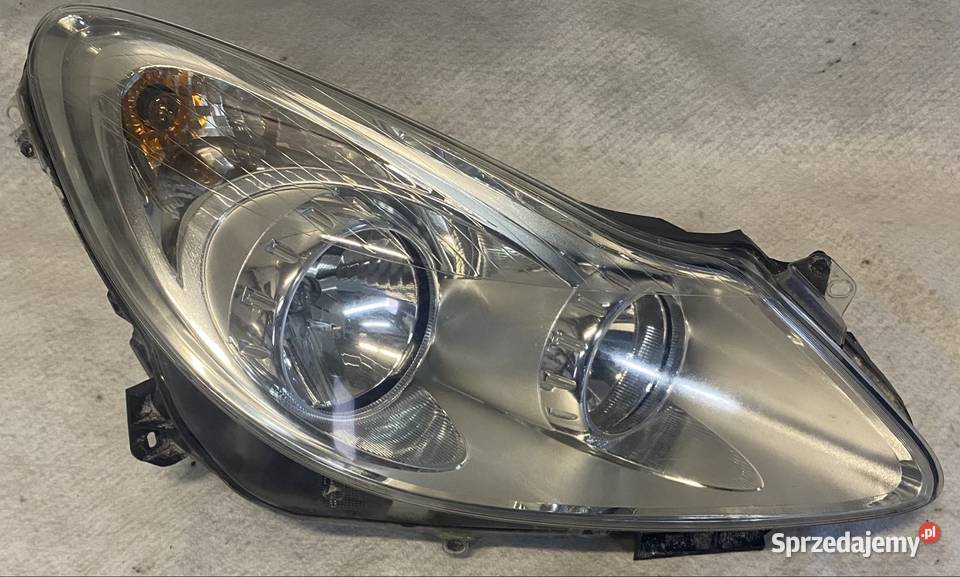 Lampa prawy przód Opel Corsa D 06 prawe Lampy przednie