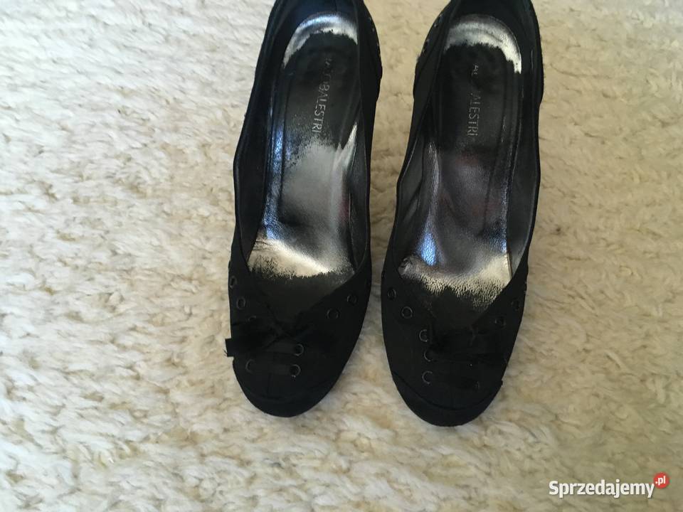 Czółenka czarne Mara Piła