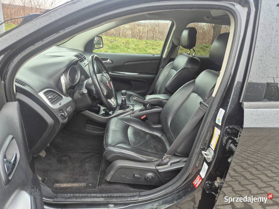 Fiat Freemont 7 osób 20d 140 HAK Grzane skóry śląskie