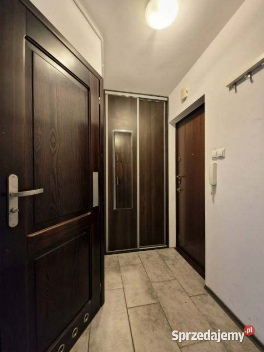 Jasne 23 pokojeTramwajSKMDo zamieszkaniaGARAŻ 48m2 Sprzedaż Gdańsk