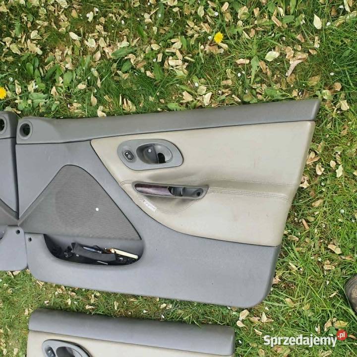Boczki drzwi boczek tapicerka Ford Mondeo mk2 Rok produkcji 1998 Kraków