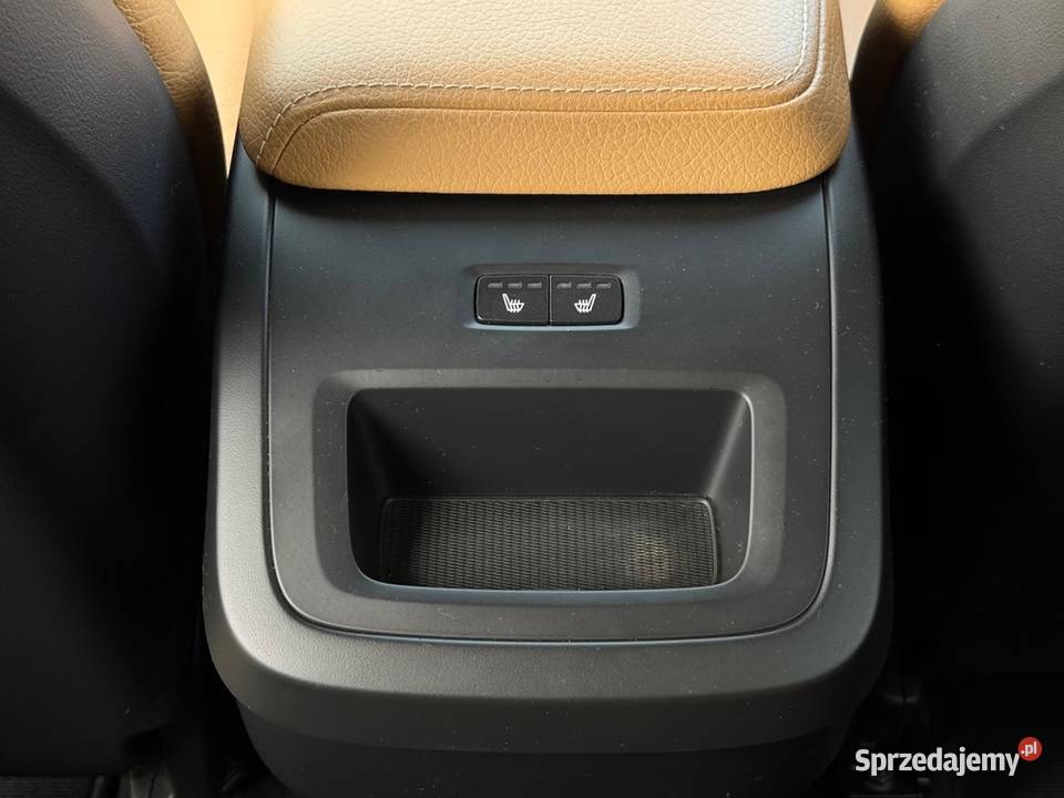 Volvo XC60 20d D3 150 2019r elegancki z 1969cm3 Gnojnik sprzedam