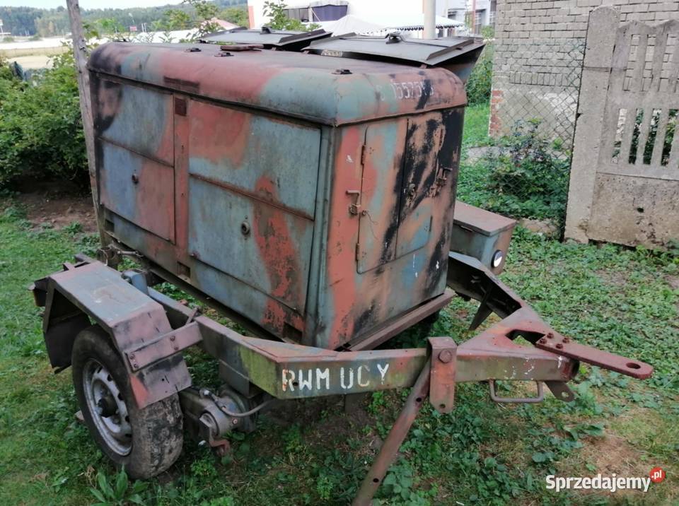 Przyczepka 1 osiowa wojskowa agregacie Zremb śląskie Siewierz
