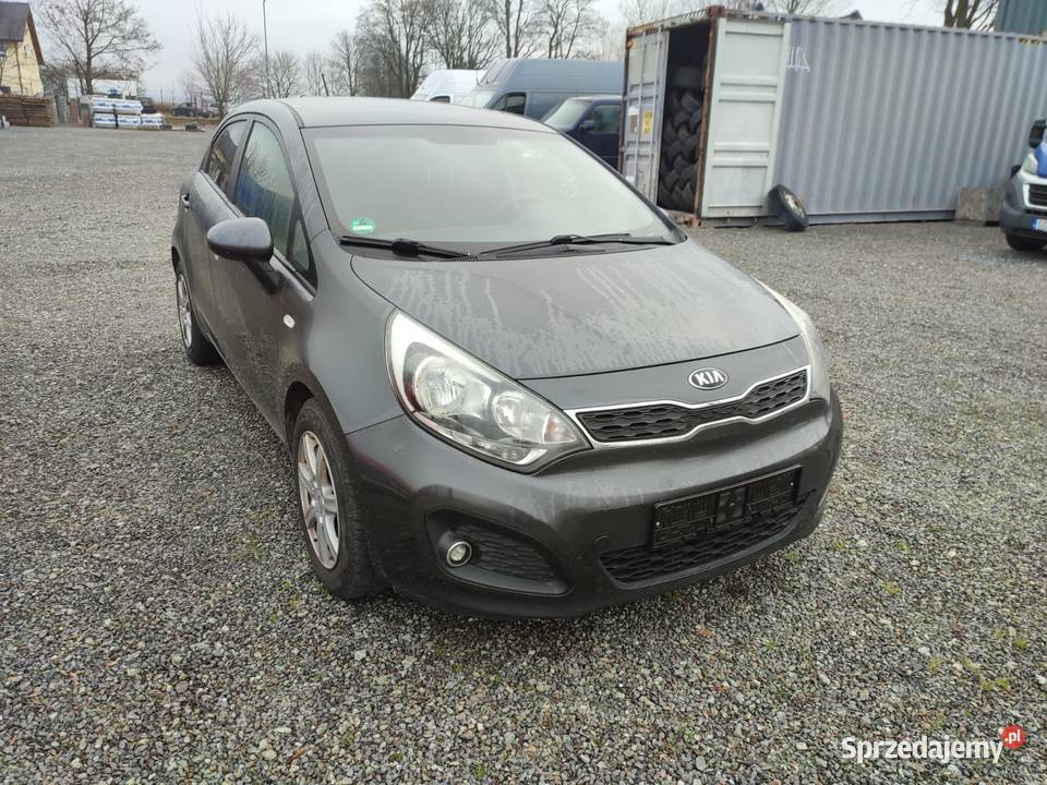 Kia rio z Niemiec bezwypadkowy 125 benzyna 84KM Kłodzko