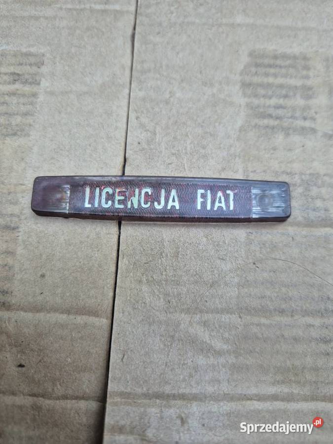 Fiat 125p emblemat polski fiat zaślepka licencja