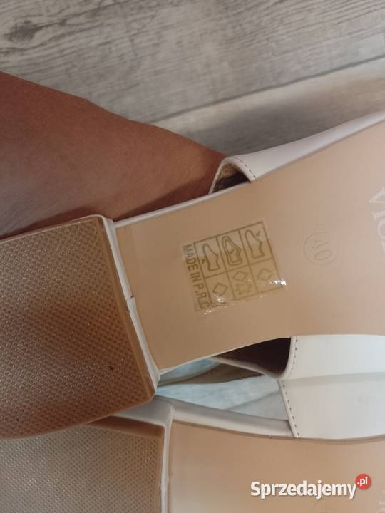 3940 Leather Białe baleriny wieczorowe z odkrytą Kraków sprzedam
