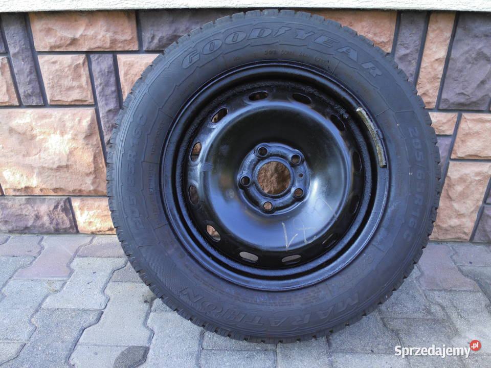 felga stalowa 5 x 1143 6j x 16H Renault Trafic Średnica 16" Porąbka