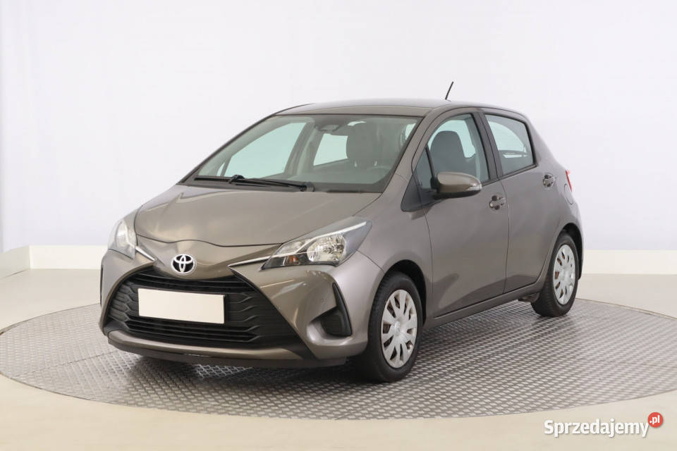 Toyota Yaris 15 Dual VVTi wielofunkcyjna kierownica Zabrze