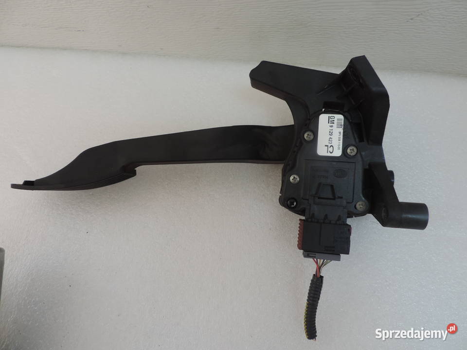 POTENCJOMETR GAZU OPEL CORSA C 10 B gm9129423 Rok produkcji 2003 Układ elektryczny Układ elektryczny małopolskie