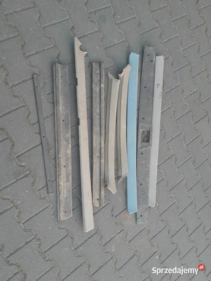 nissan terrano 1 tapicerka plastiki niebieskie Czajków