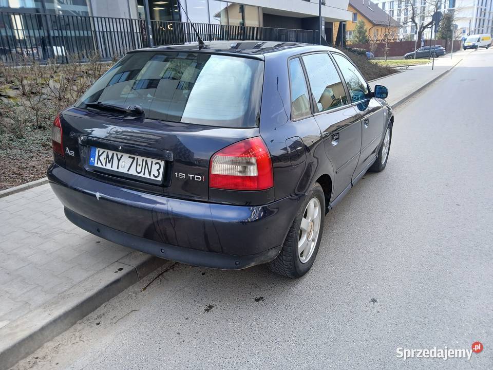 AUDI A319 TDIKlima Skóra 274000km