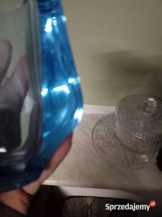 Wazonik Franciszek Vizner niebieski Czechy Porcelana i szkło Choszczno