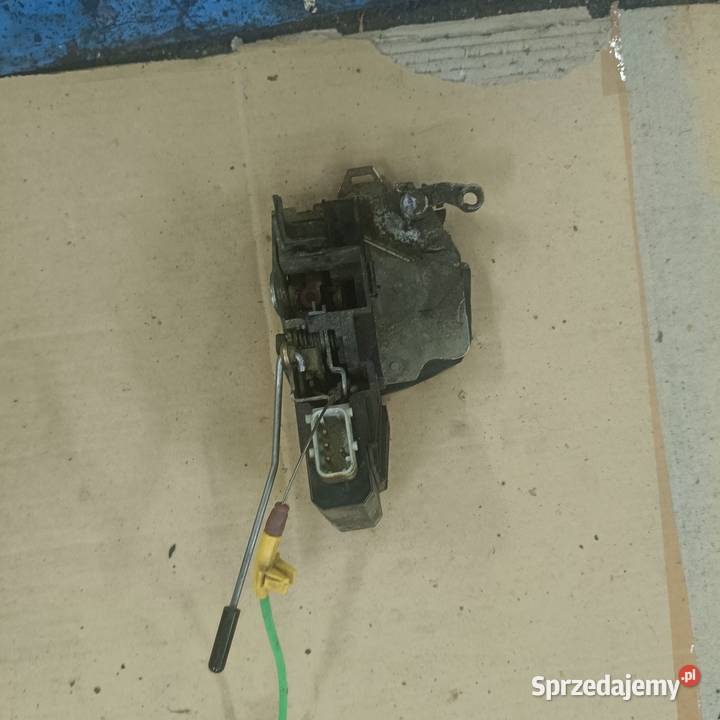 Zamek drzwi prawy tył BMW E39 pomorskie Mieroszyno