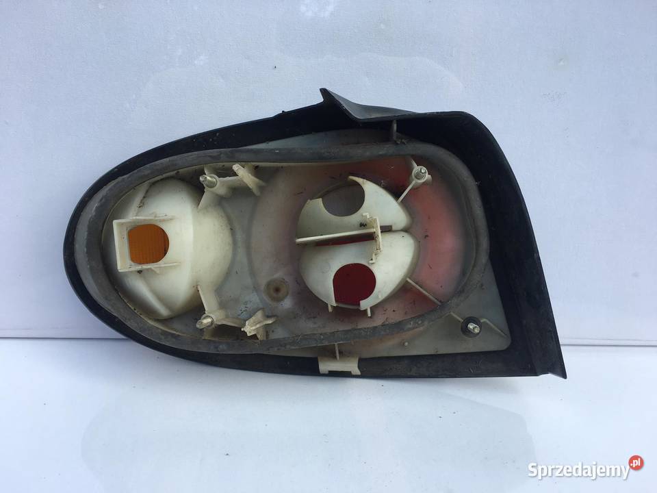 RENAULT MEGANE 1 COUPE PRAWA LAMPA TYŁ prawe Ostroróg