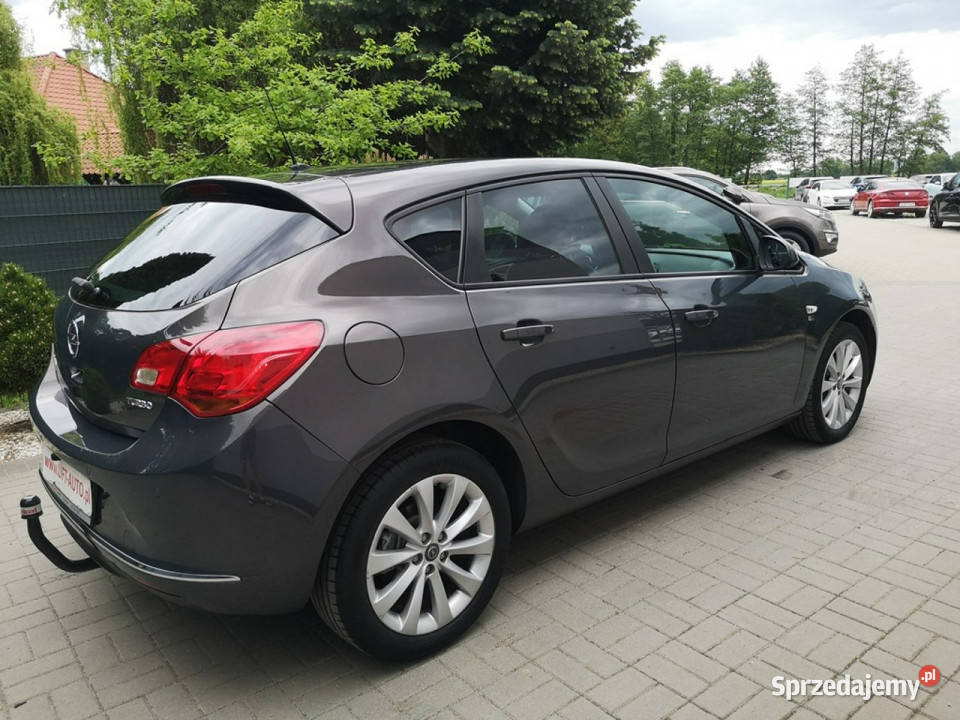 Opel Astra 14 T 140 Klimatr Nawi Parktr Temp Alu ESP Strzegom