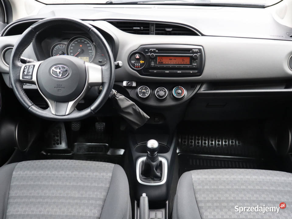 Toyota Yaris 10 VVTi ABS