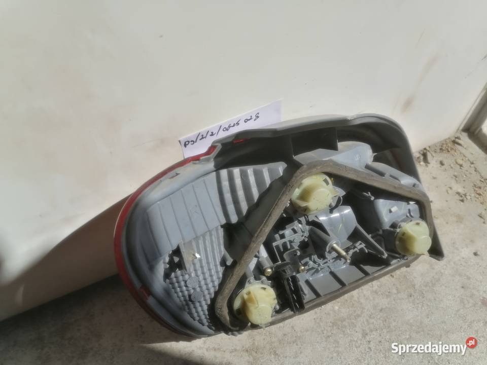 Lampa tył tylna prawa do Toyota Yaris I LIFT śląskie