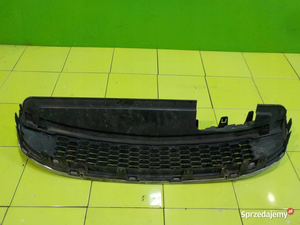 CHEVROLET ORLANDO 11r 5D atrapa grill 95032033