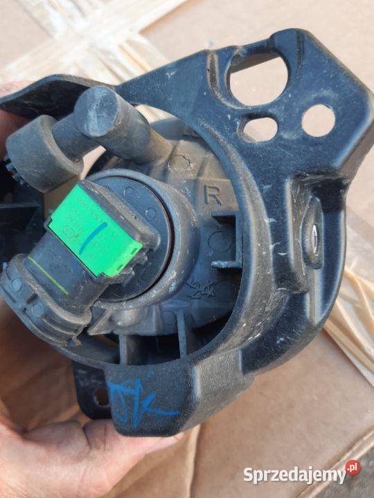 Halogen prawy Mazda 3 III BM 11441977 Lampa sprzedam