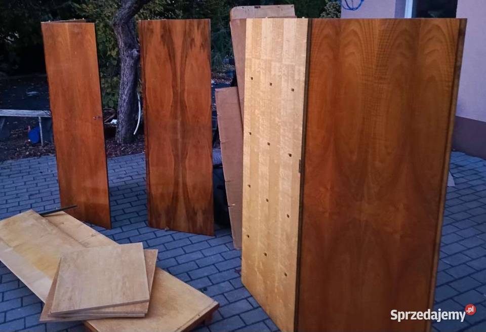 Szafa trzydrzwiowa solidna stara bieliźniarka podkarpackie Rzeszów