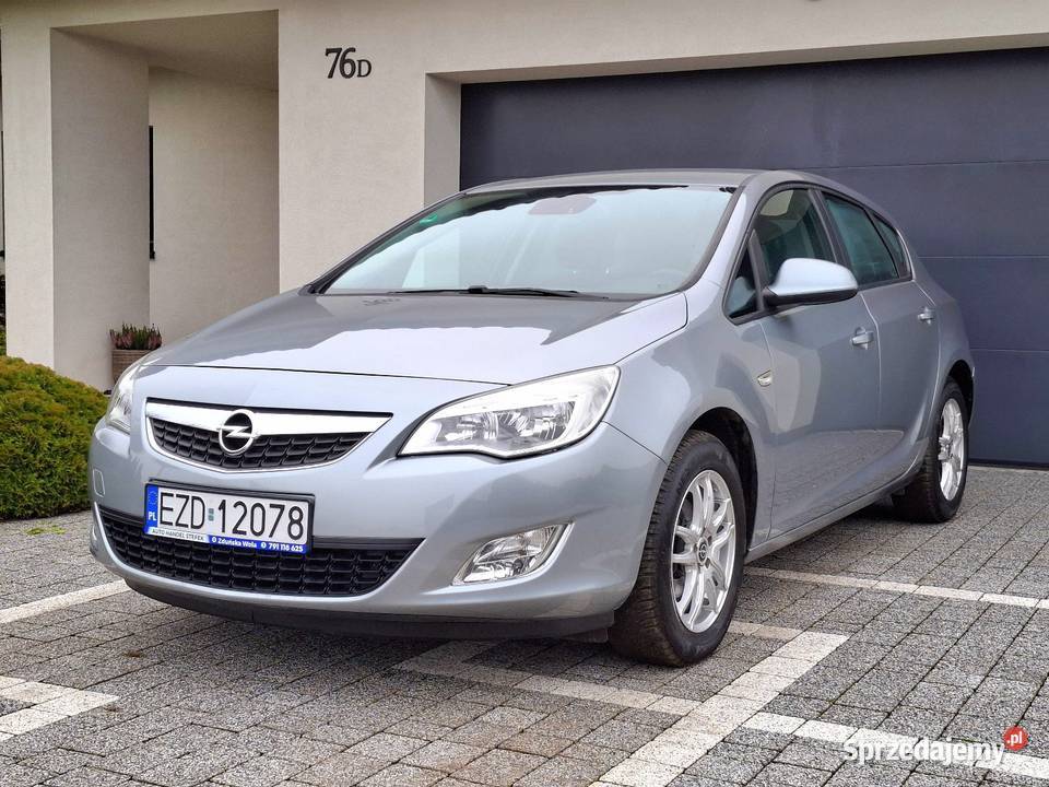 Podgrzewane fotele i kierownica klimatronik Zduńska Wola