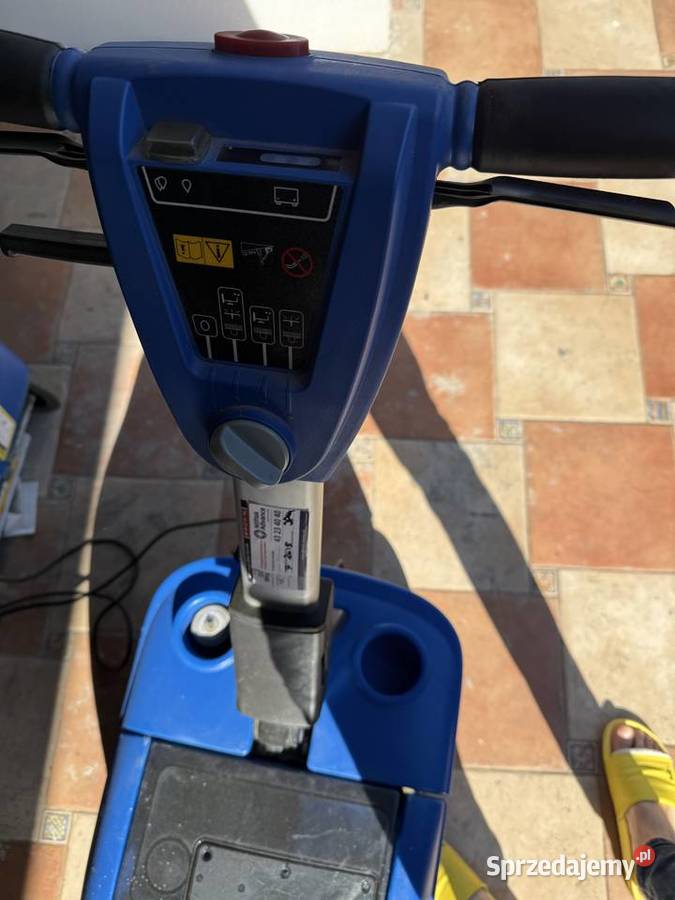 Maszyna czyszcząca Nilfisk Alto SCRUBTEC 3372 Warszawa