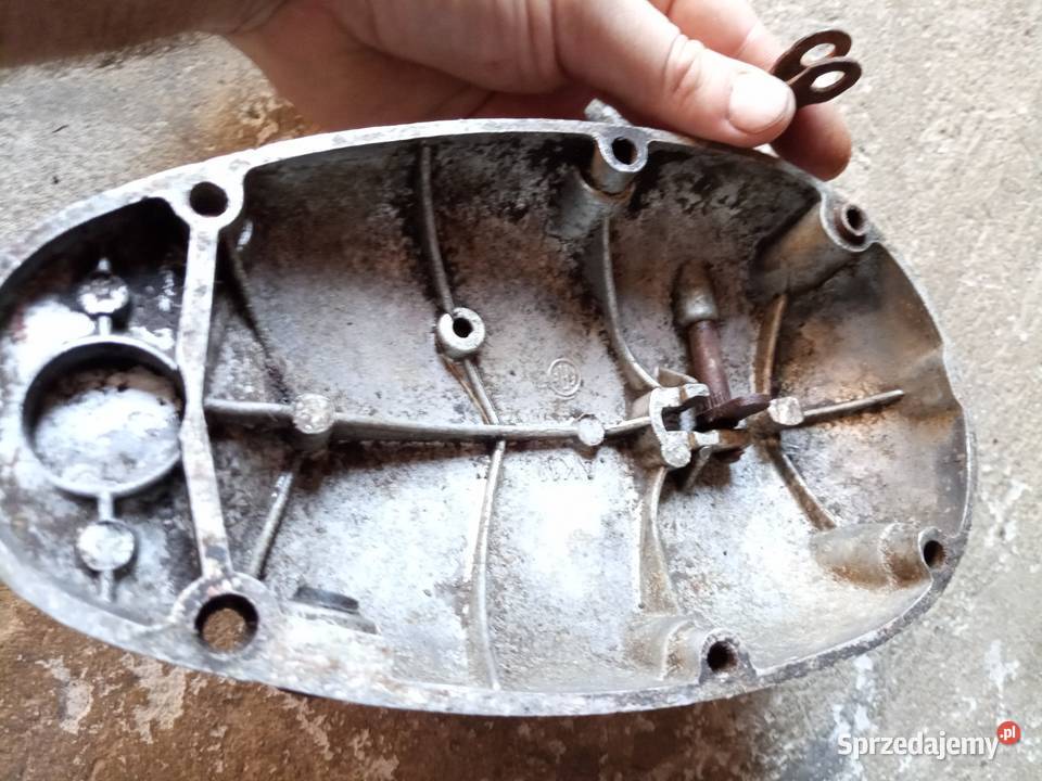 Komar dekiel pokrywa Pokrywy i osłony silnika podkarpackie