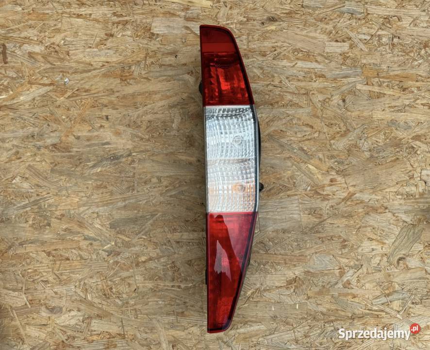 Lampa tył lewa Fiat doblo I 1 40610748 51735979 Rok produkcji 2005 Międzychód