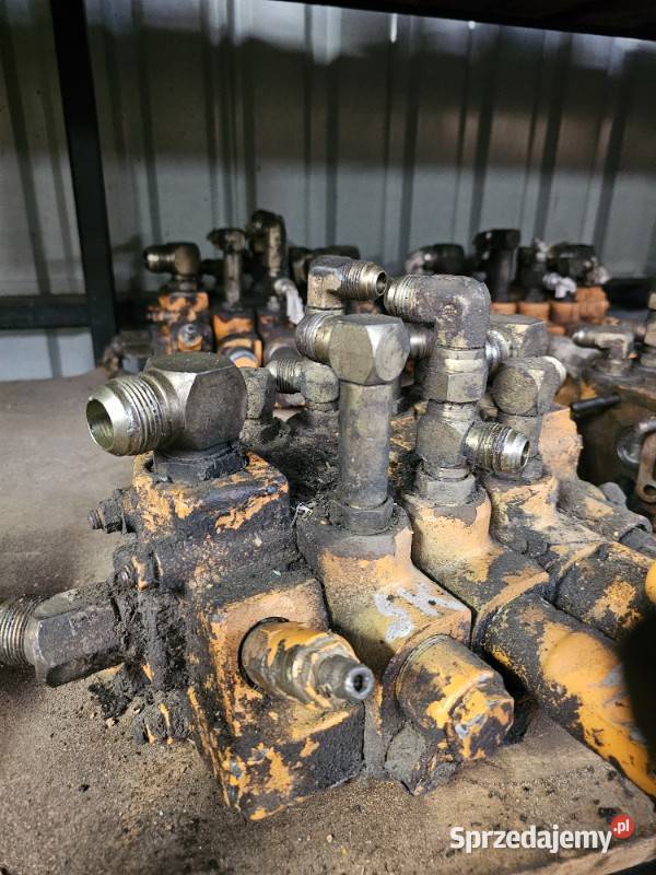 3sekcyjny rozdzielacz hydrauliczny Case 580K Układ hydrauliczny Gdynia sprzedam