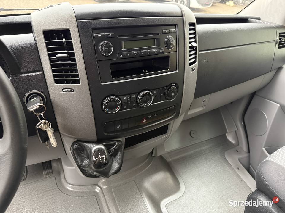 Vw Crafter Izoterma Winda 106 Rok produkcji 2012 łódzkie Rawa Mazowiecka