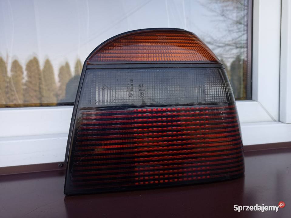 VW Golf MK3 III lampa tył tylna prawa wkład łódzkie