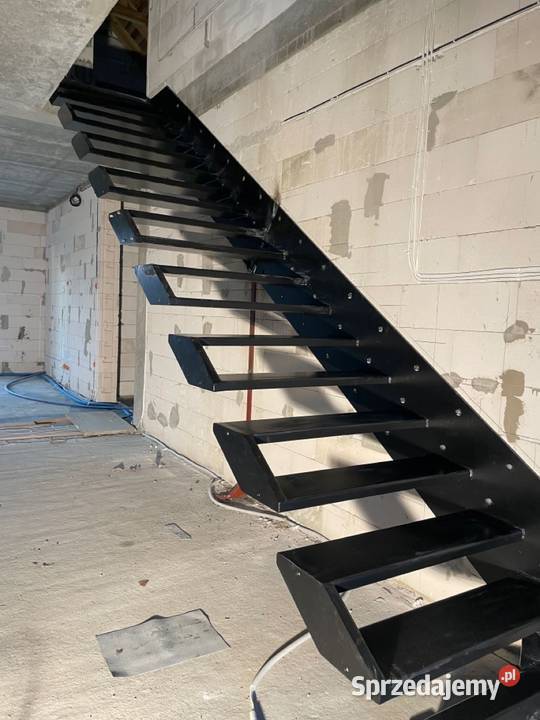 Schody dwuwangowe wycinane laserowo Stalowe Ostrów Wielkopolski
